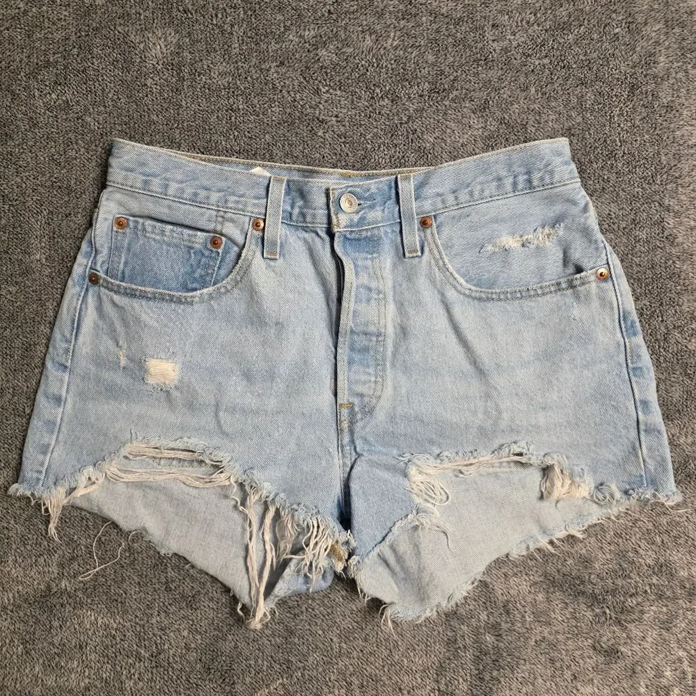 Levi's 501 Distressed Button Fly Shorts Size W30